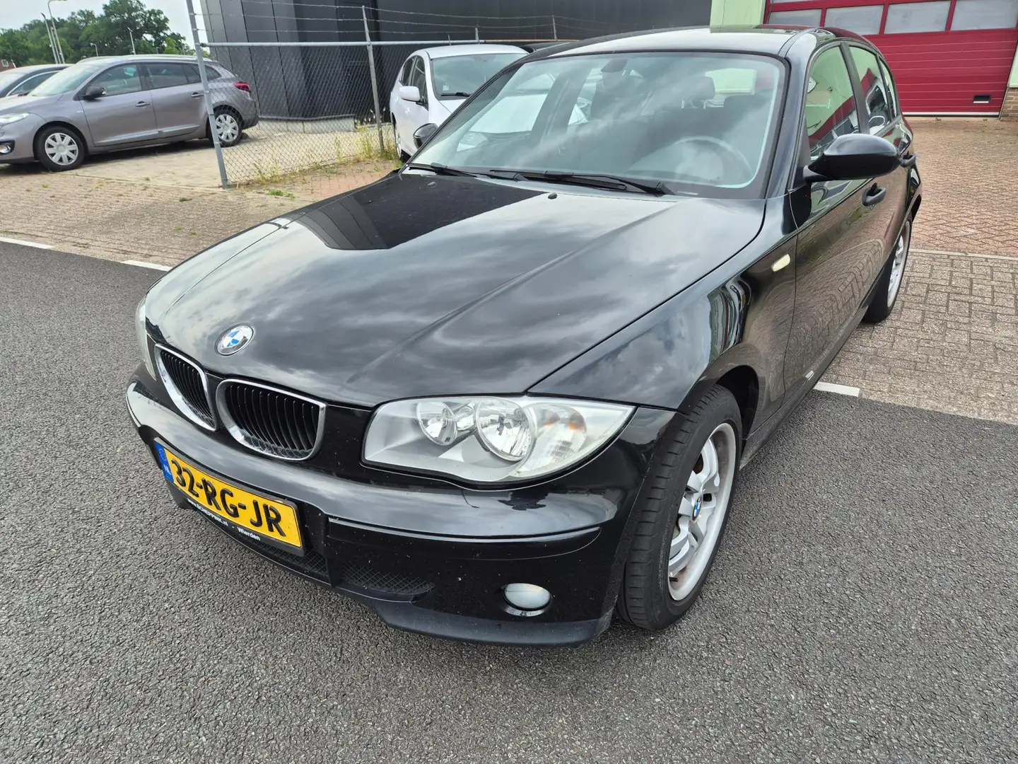 BMW 118 1-serie 118i Negro - 1