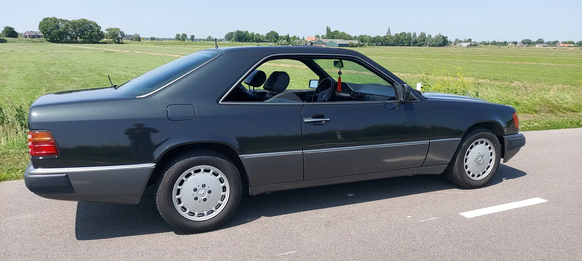 Mercedes-Benz 230 230E Coupe W124 Negru - 2