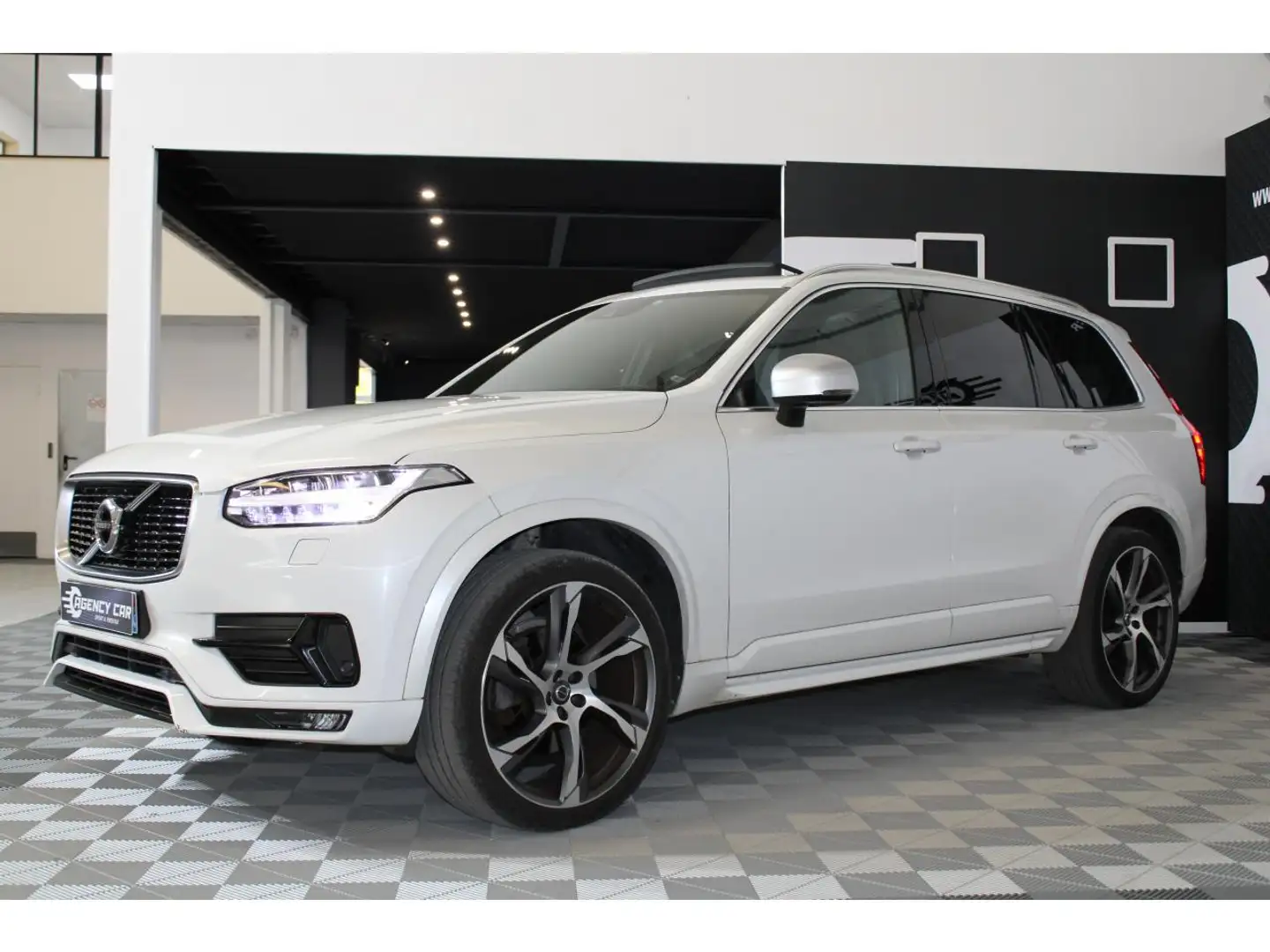Volvo XC90 D5 AWD- 235 - BVA - R-Design 7places Blanc - 2