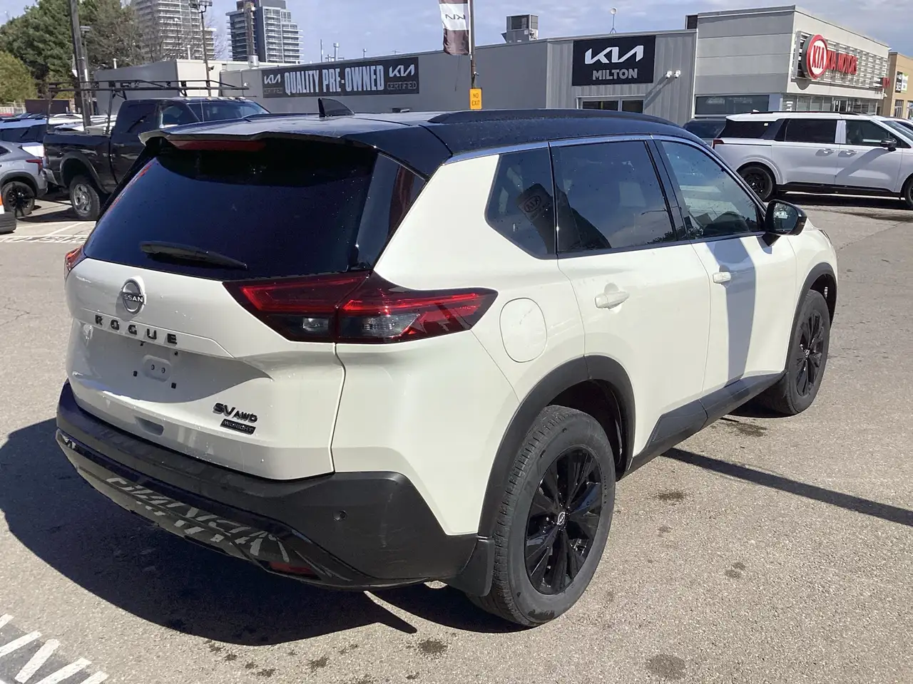 Nissan Rogue снимка Nissan Rogue