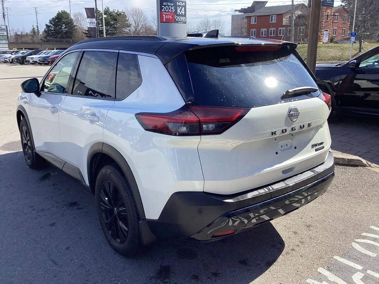 Nissan Rogue снимка Nissan Rogue