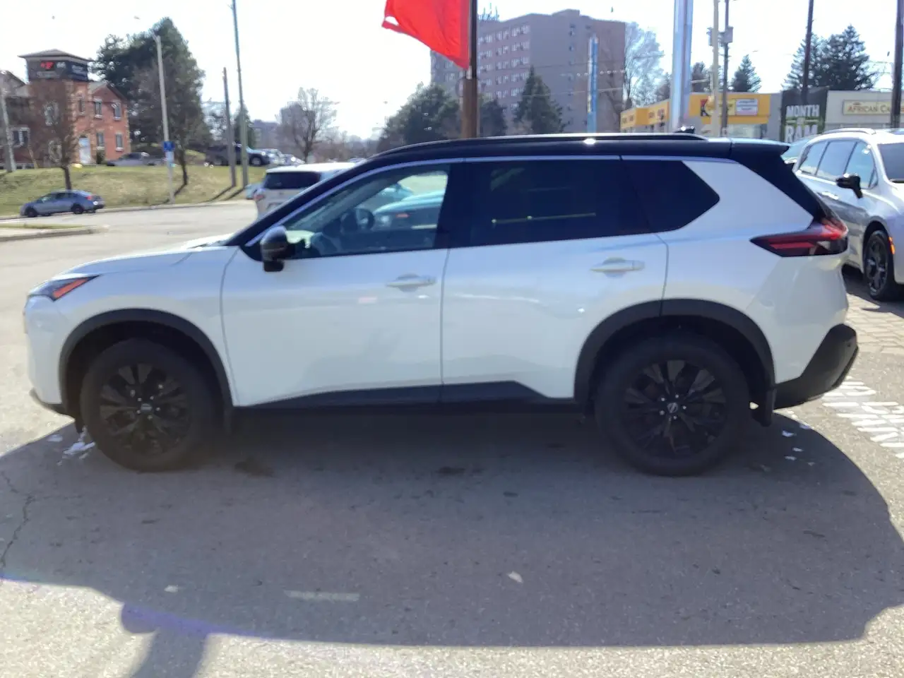 Nissan Rogue снимка Nissan Rogue