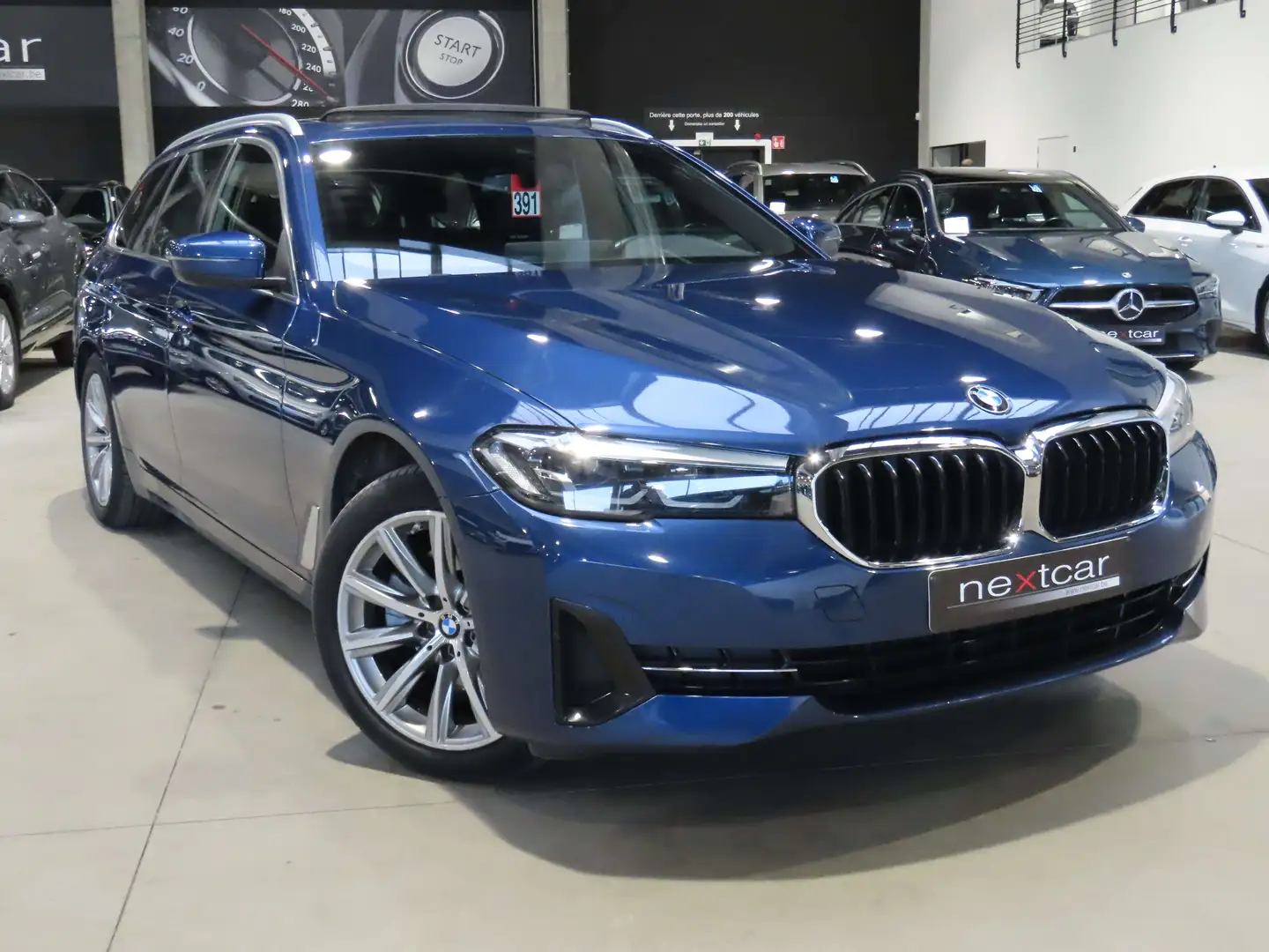 BMW 518 dA Touring **CUIR-PANO-NAVI-CAMERA-COCKPIT** Bleu - 2