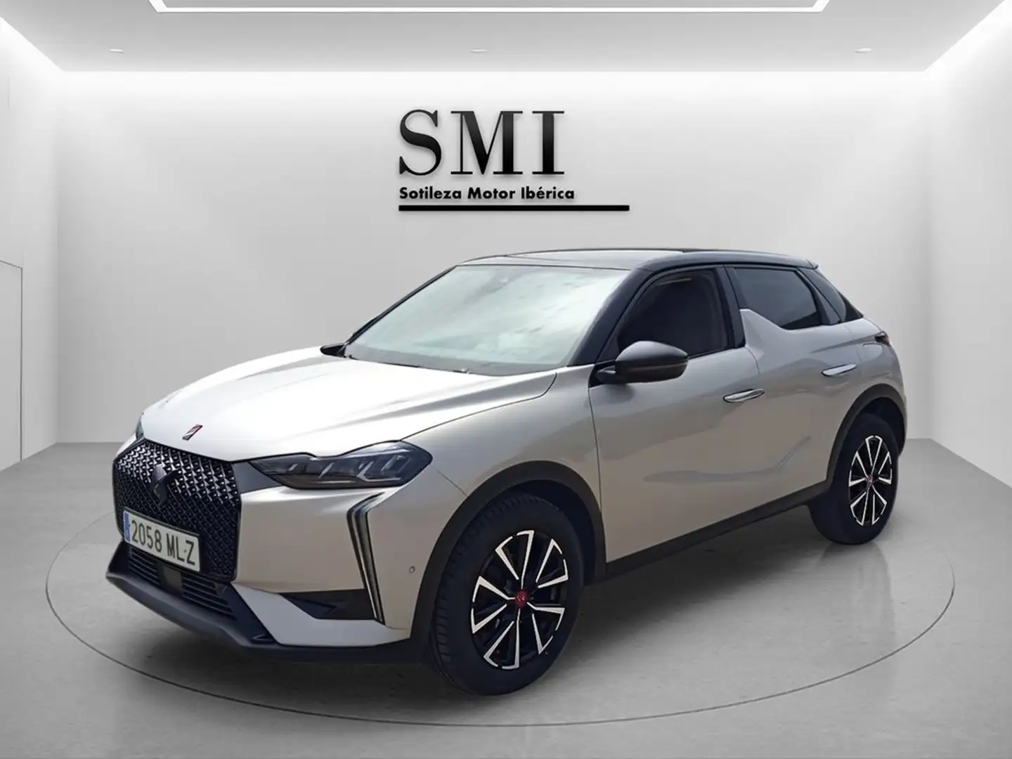 DS Automobiles DS 3 Crossback Puretech Performance Line 130 EAT8 Gris - 1