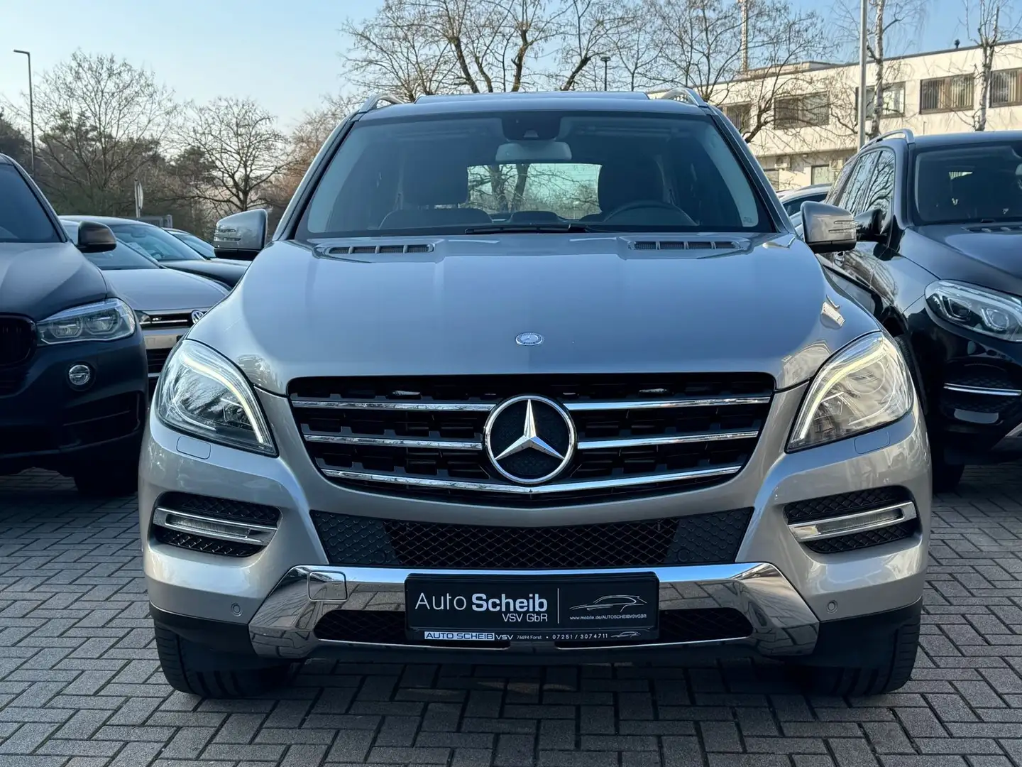 Mercedes-Benz ML 350 CDI BlueTec*Kamera*Bi-Xenon*GSD*Navi* Silber - 2