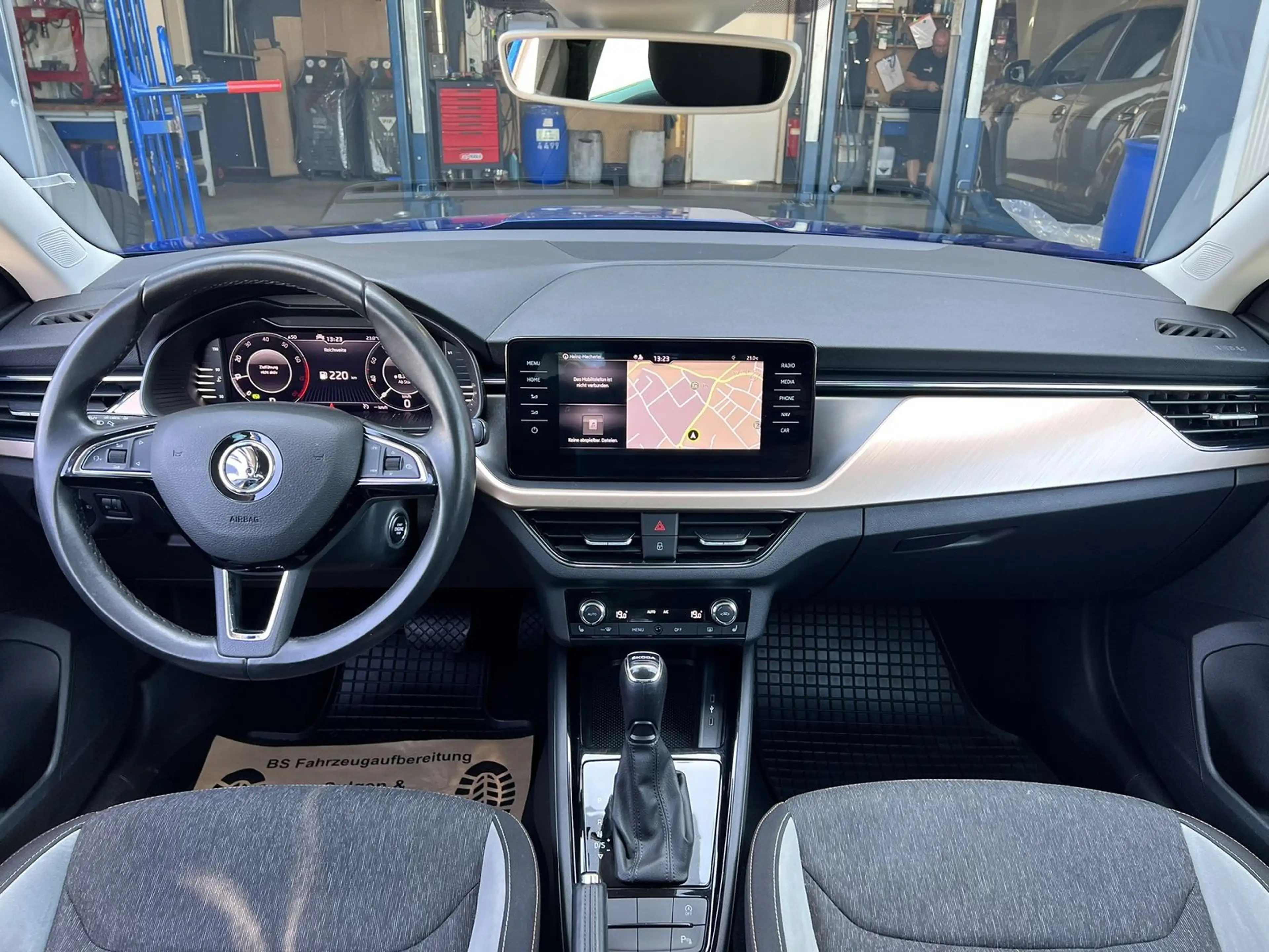 Skoda Kamiq Style TSI 7-Gang DSG LED Navi CarPlay — photo 11