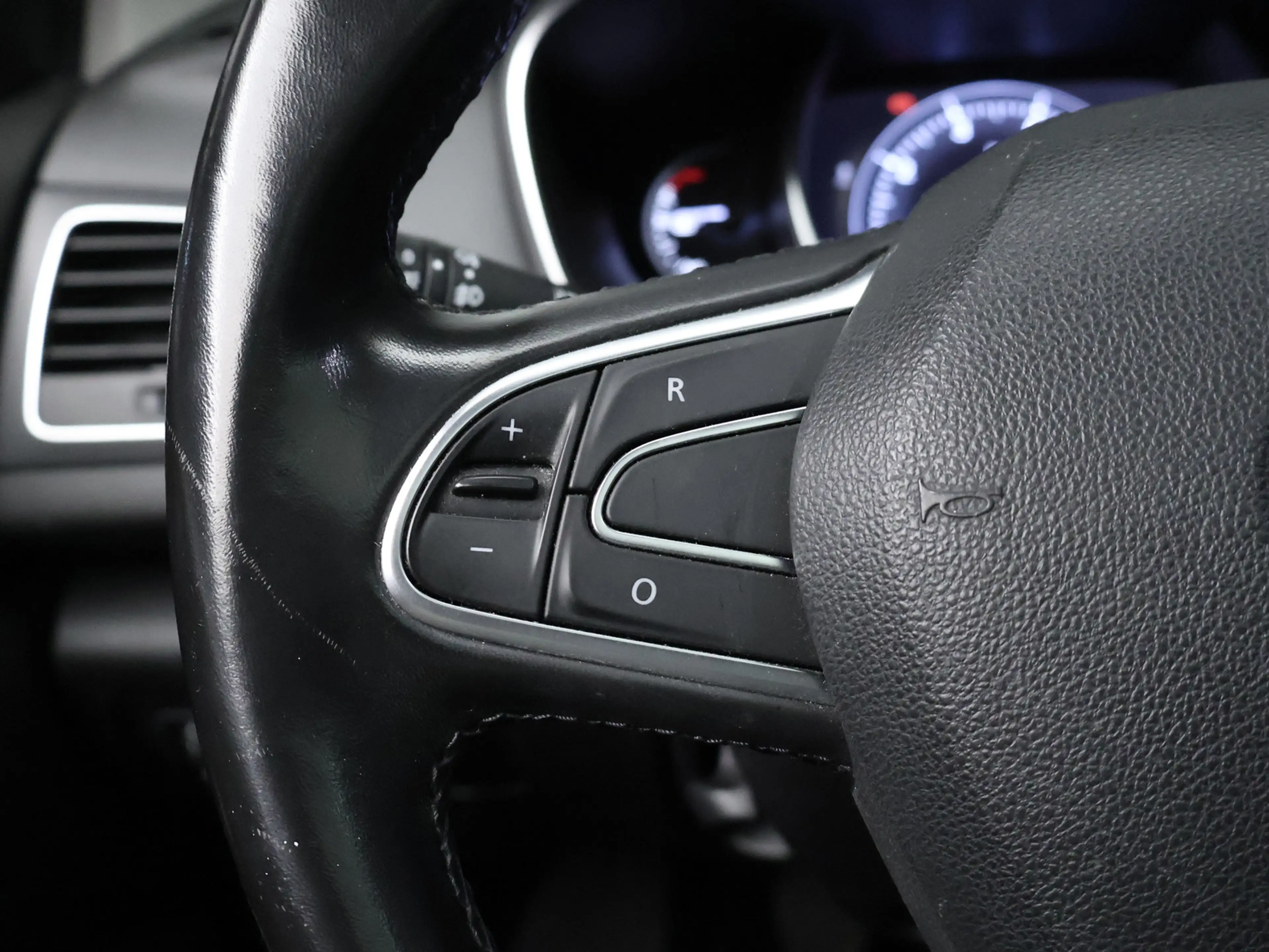Renault Megane Estate 1.3 TCe Bose (SCHUIFDAK,APPLE CARPLAY,NAVI, — photo 10