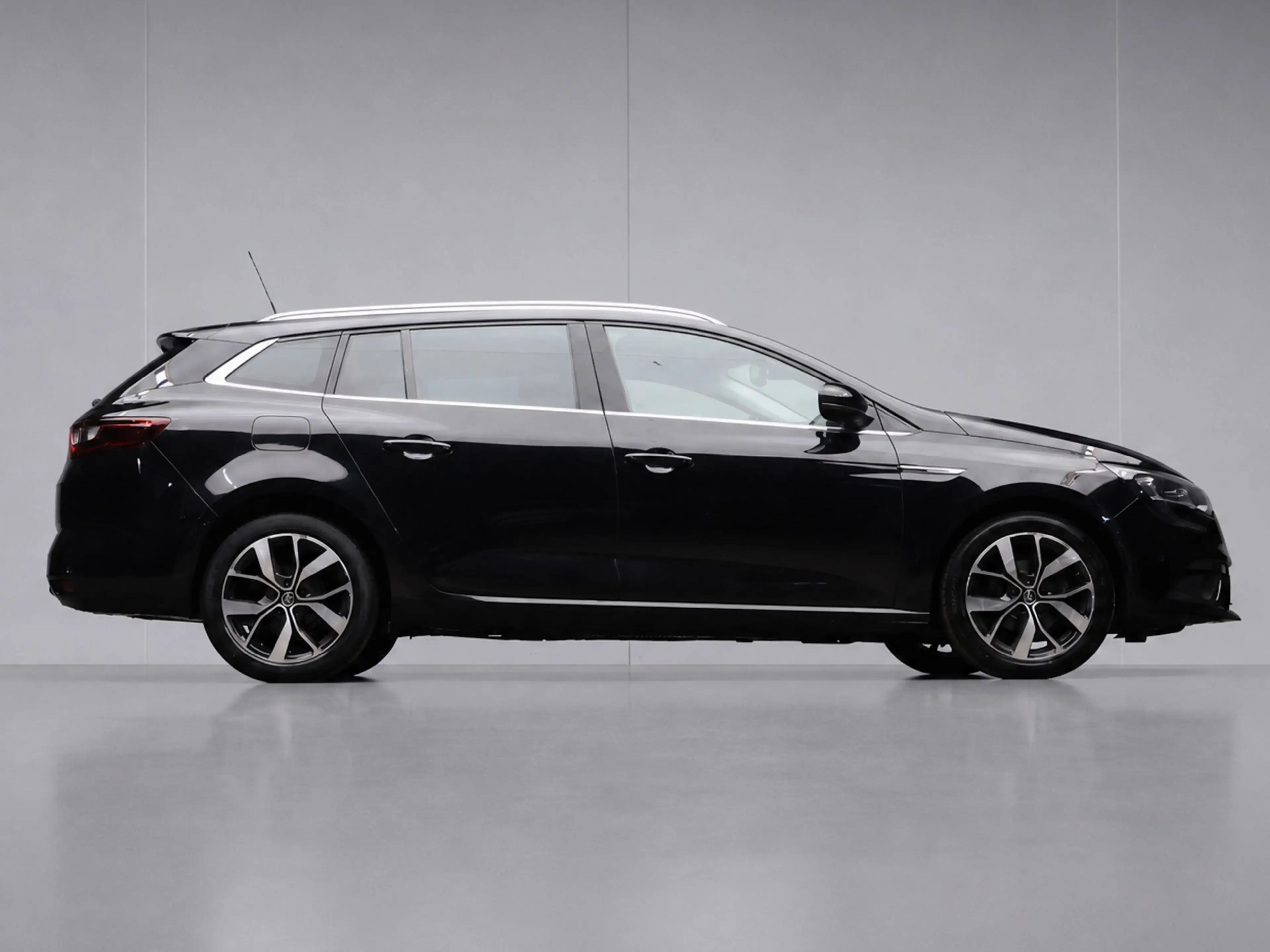 Renault Megane Estate 1.3 TCe Bose (SCHUIFDAK,APPLE CARPLAY,NAVI, — photo 7