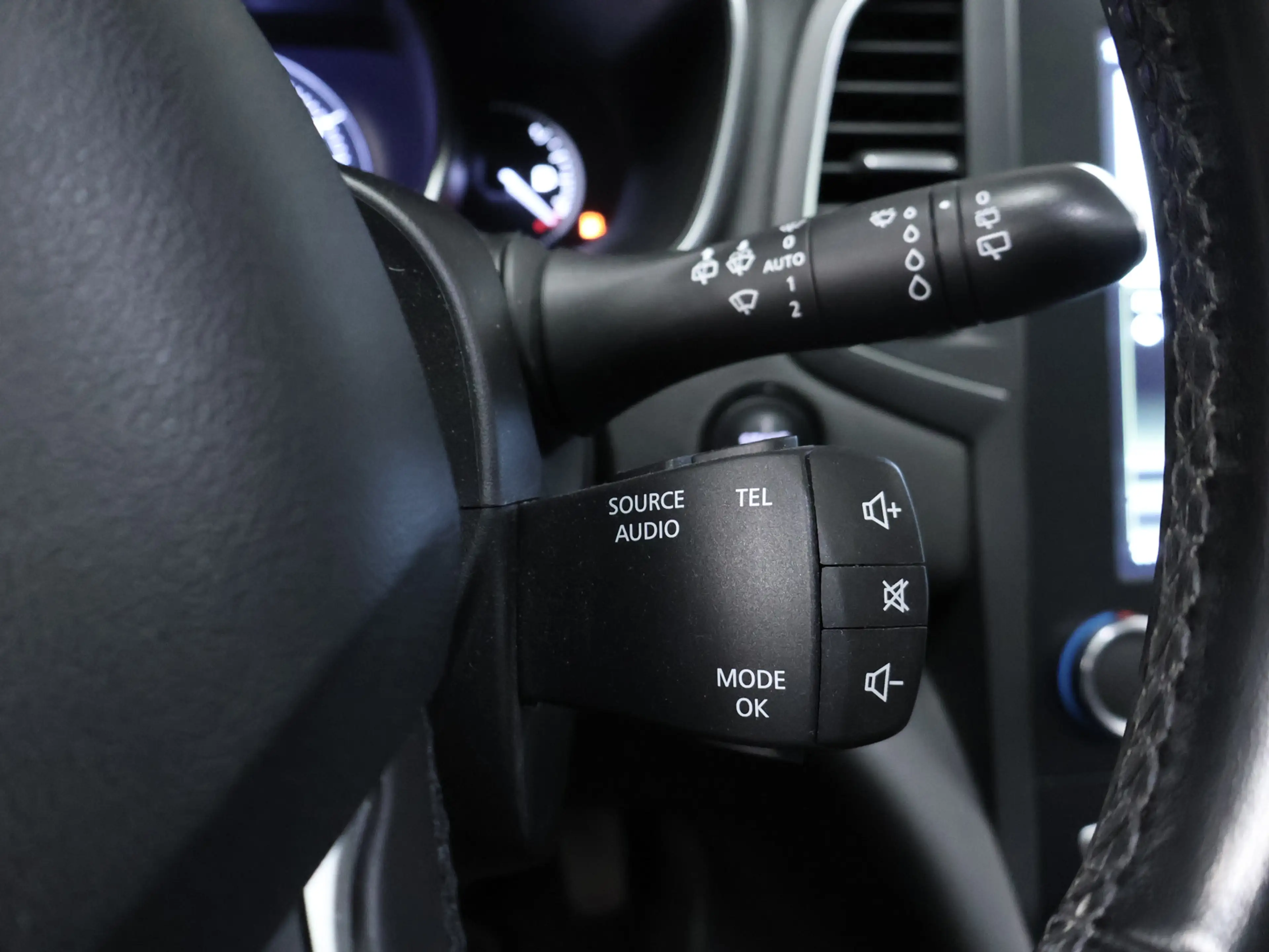 Renault Megane Estate 1.3 TCe Bose (SCHUIFDAK,APPLE CARPLAY,NAVI, — photo 13