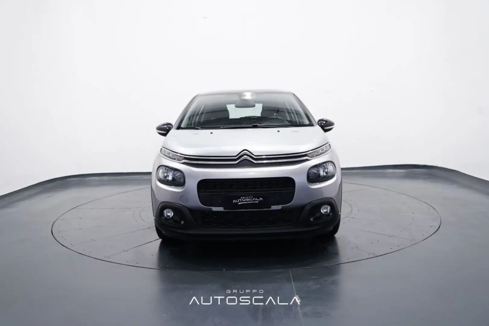 Citroen C3 1.2 PureTech 83cv S&S Shine Grau - 2