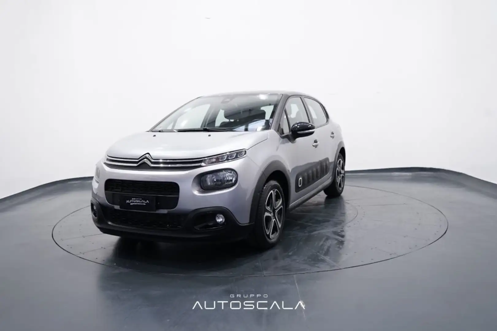 Citroen C3 1.2 PureTech 83cv S&S Shine Grau - 1