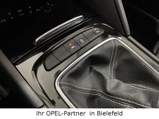 Opel Insignia view 24