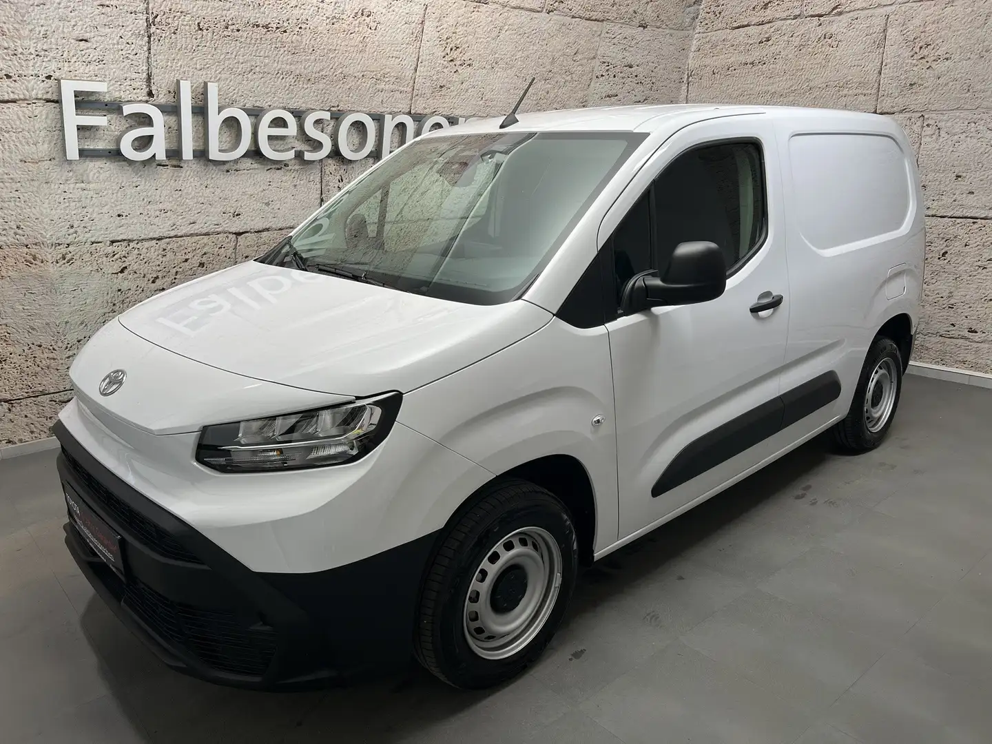 Toyota Proace City L1 1,5 Diesel Duty Weiß - 1