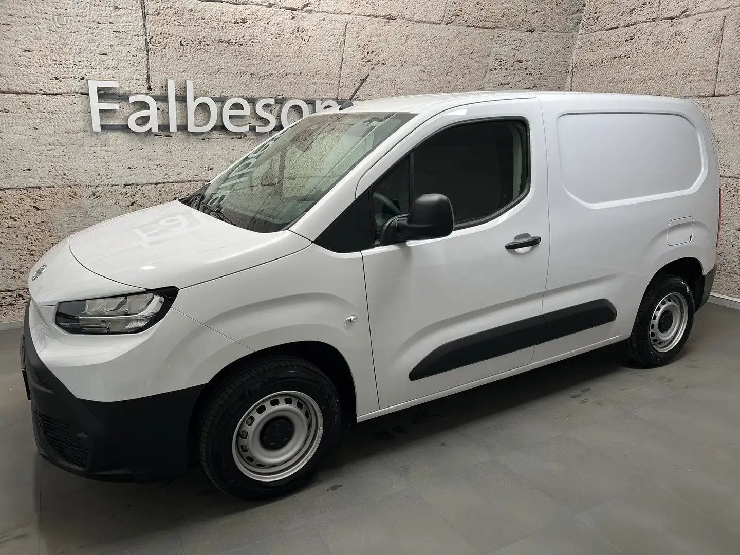 Toyota Proace City L1 1,5 Diesel Duty Weiß - 2
