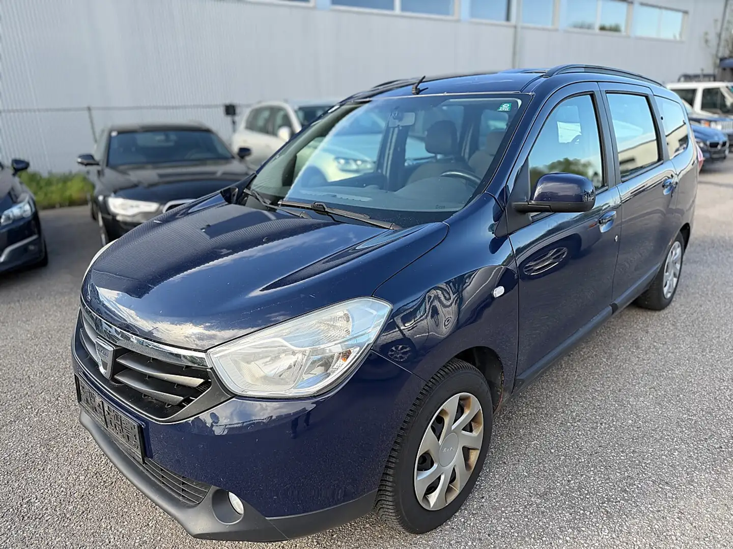 Dacia Lodgy Blau - 1