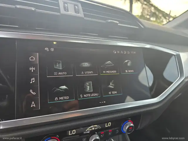Audi Q3 view 22