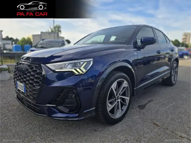 Audi Q3 view 11