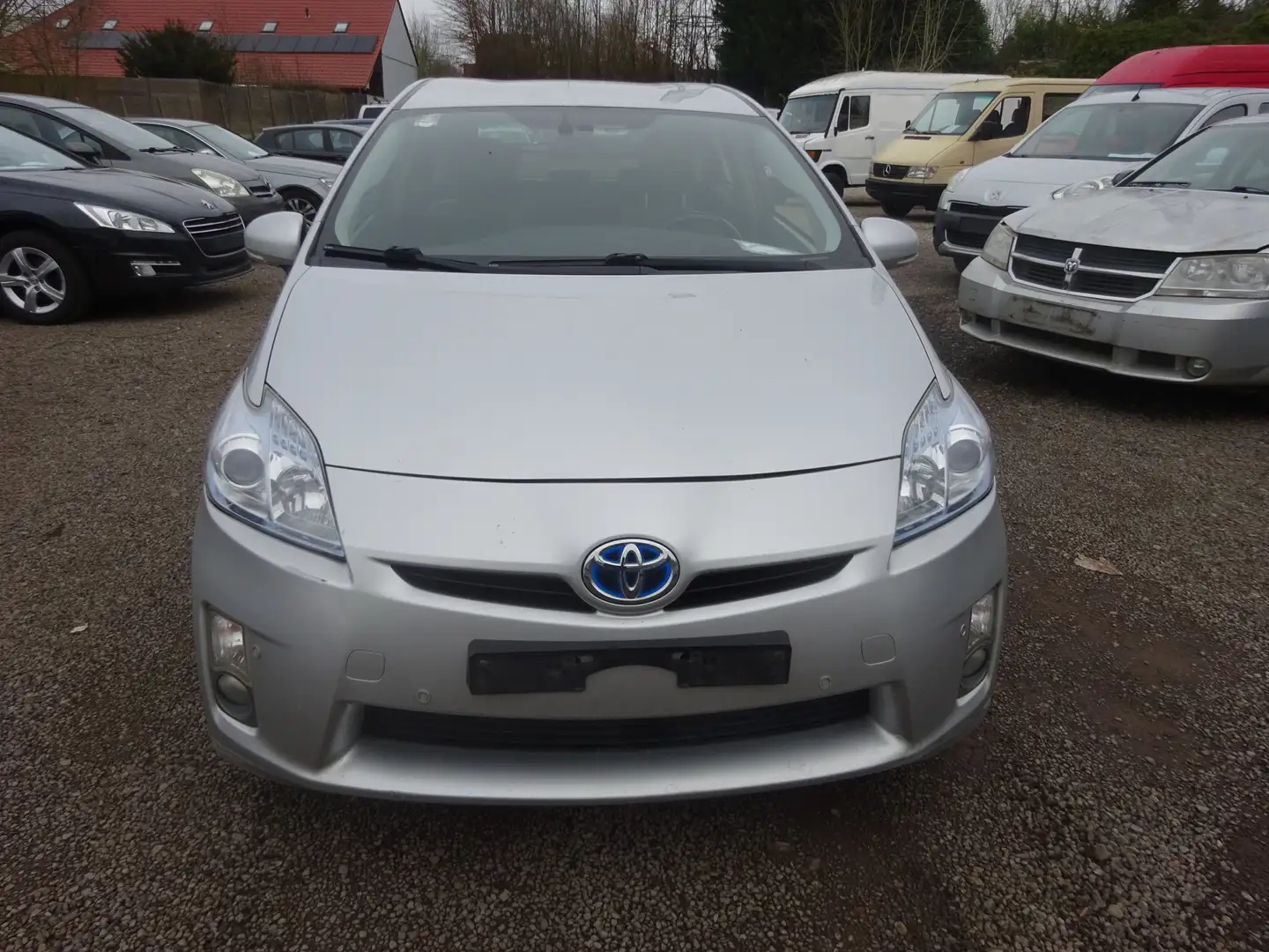 Toyota Prius srebrna - 1
