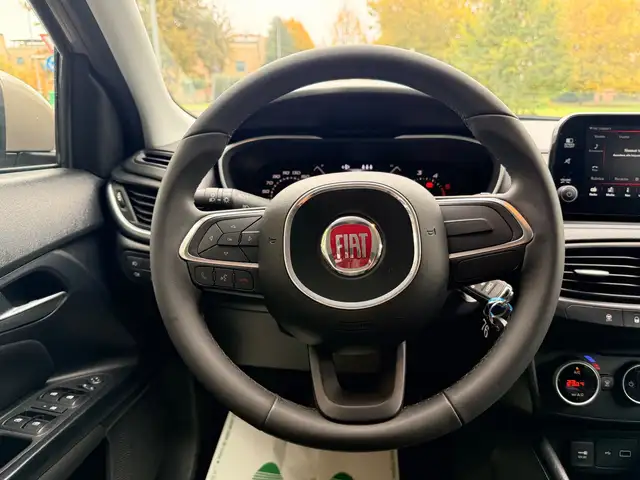 Fiat Tipo view 11