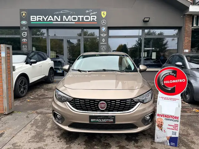 Fiat Tipo view 2