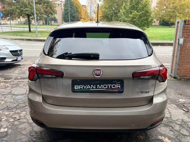Fiat Tipo view 4