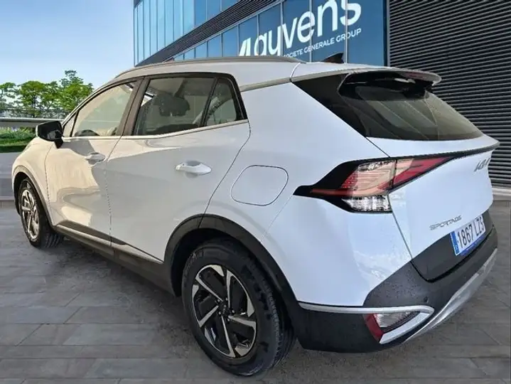 Kia Sportage 1.6 CRDi MHEV Business 4X4 2022, foto 6