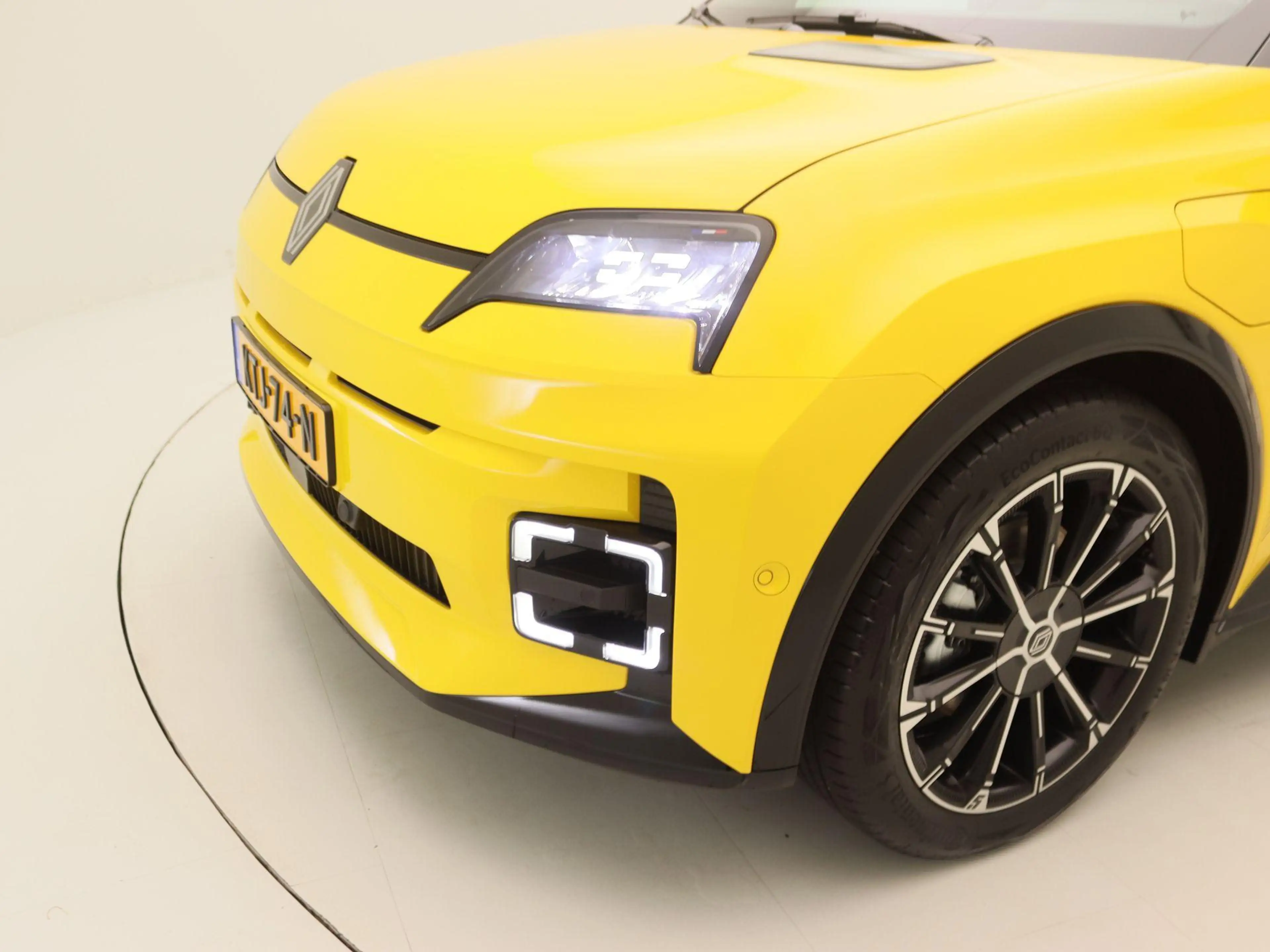 Renault R 5 comfort range iconic cinq 52 kWh | Pack safety & a — photo 15