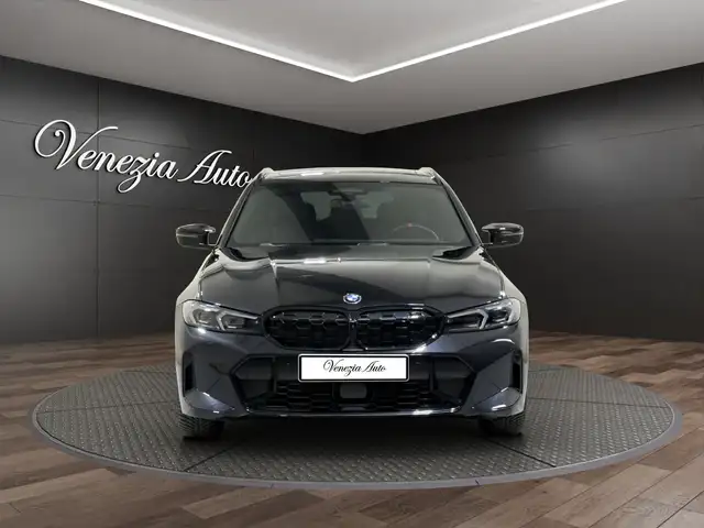 BMW M view 2