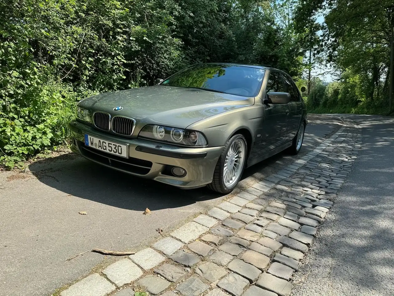 BMW 530i M-Sport Individual Messing, foto 1