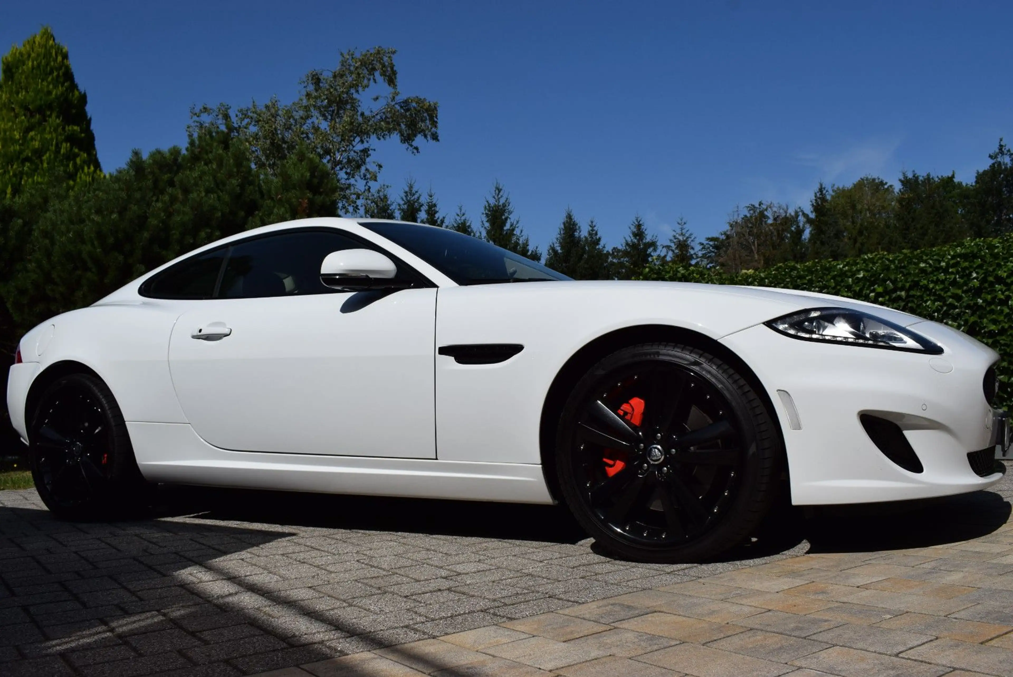 Jaguar XK 5.0 V8 Coupe — photo 6