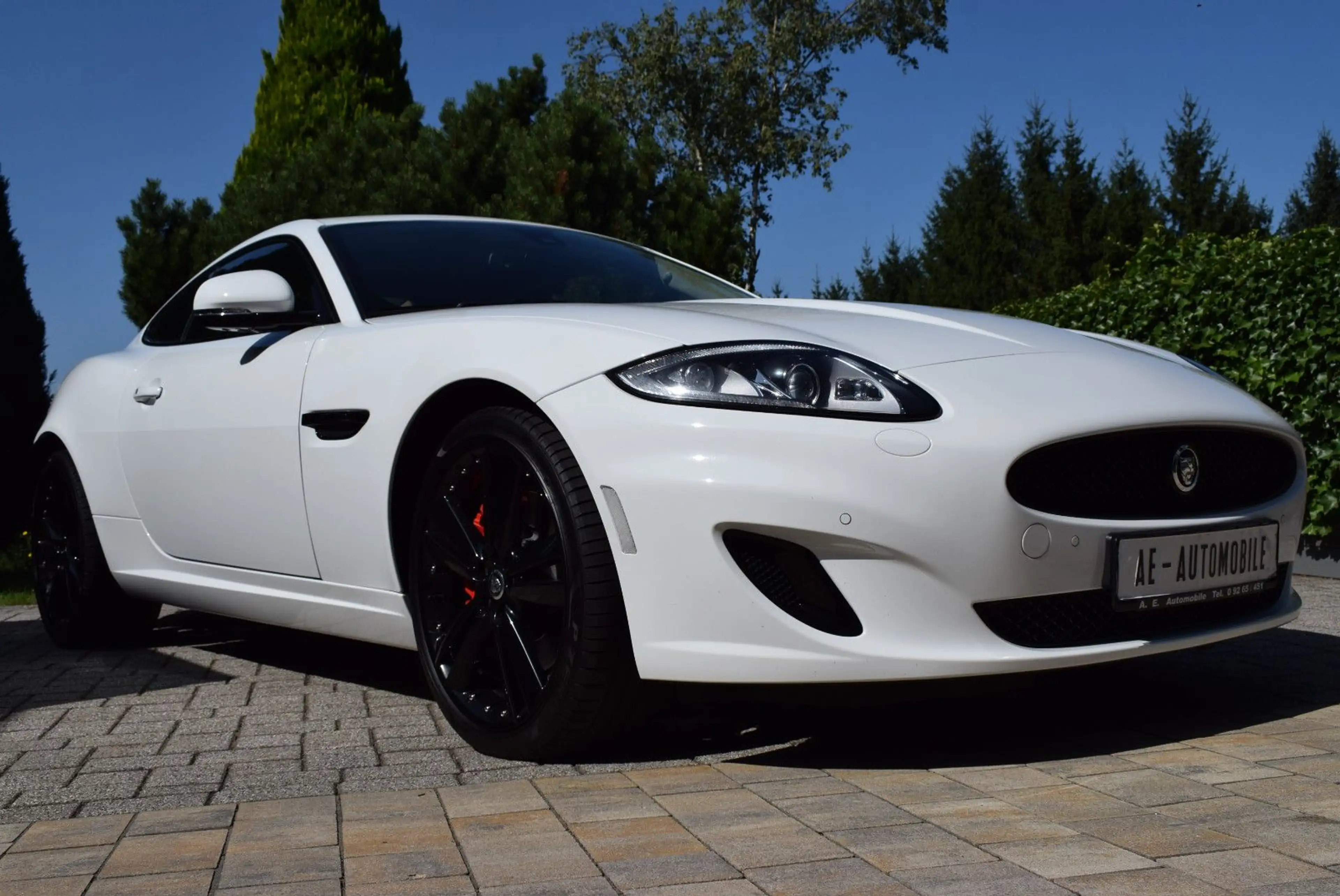 Jaguar XK 5.0 V8 Coupe — photo 7