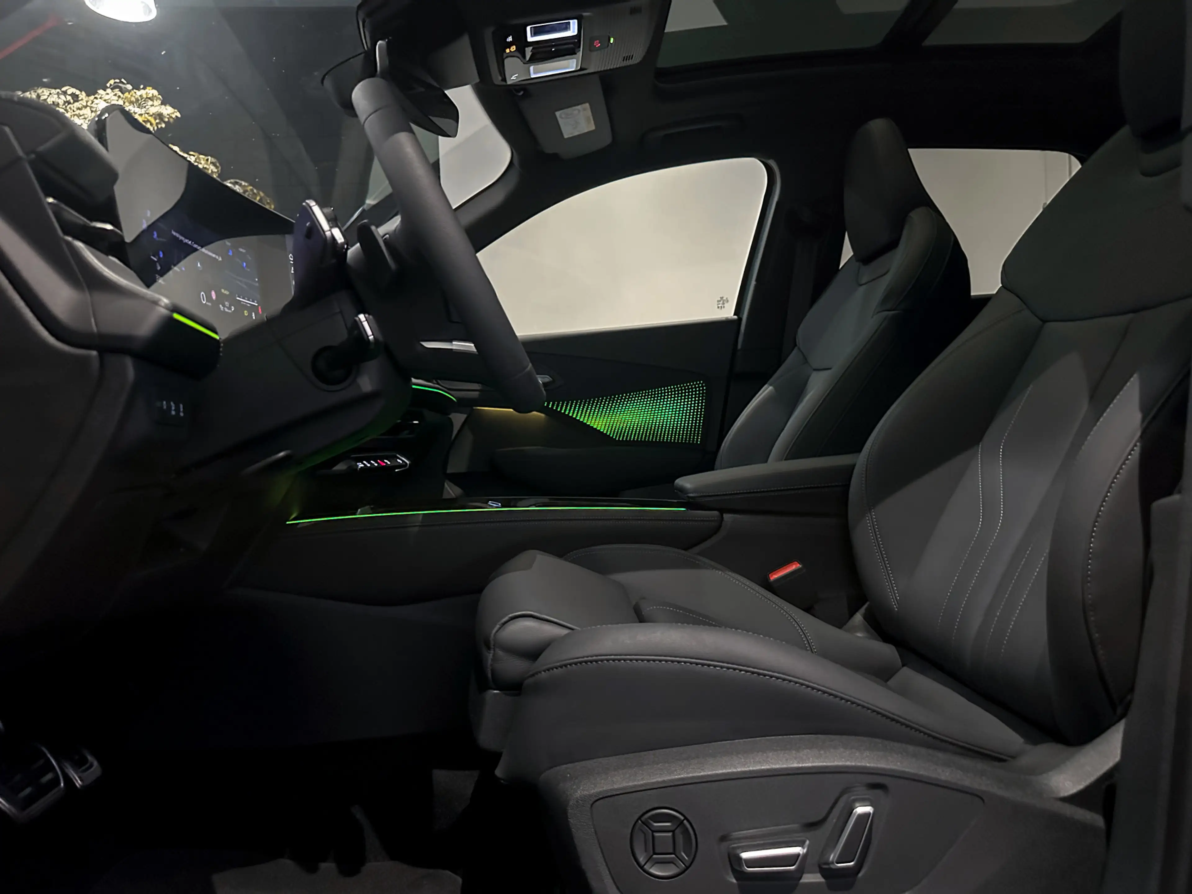 Audi Q3 Sportback 35 TFSI S Edition Competition |Panorama| — photo 12