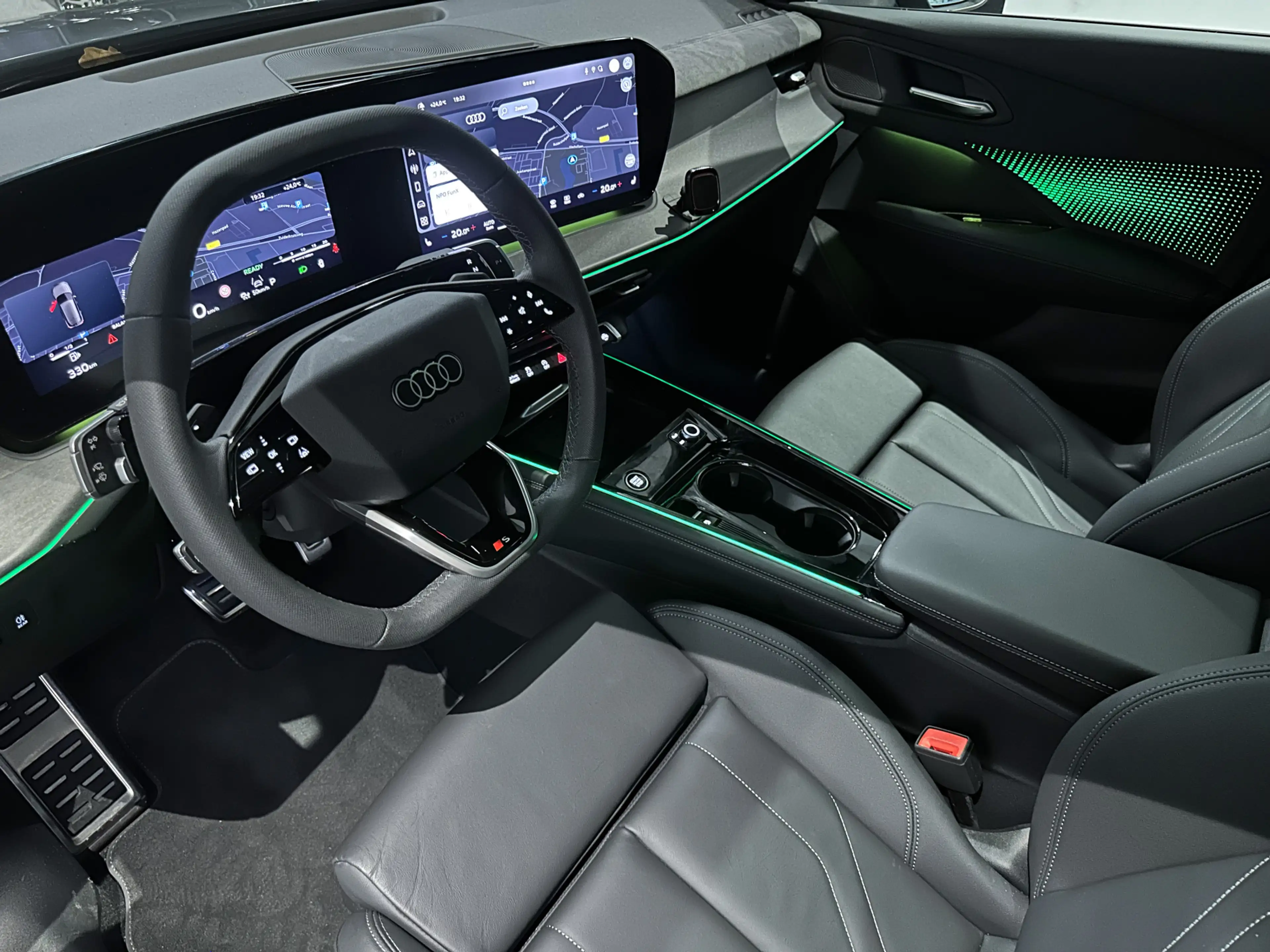 Audi Q3 Sportback 35 TFSI S Edition Competition |Panorama| — photo 43