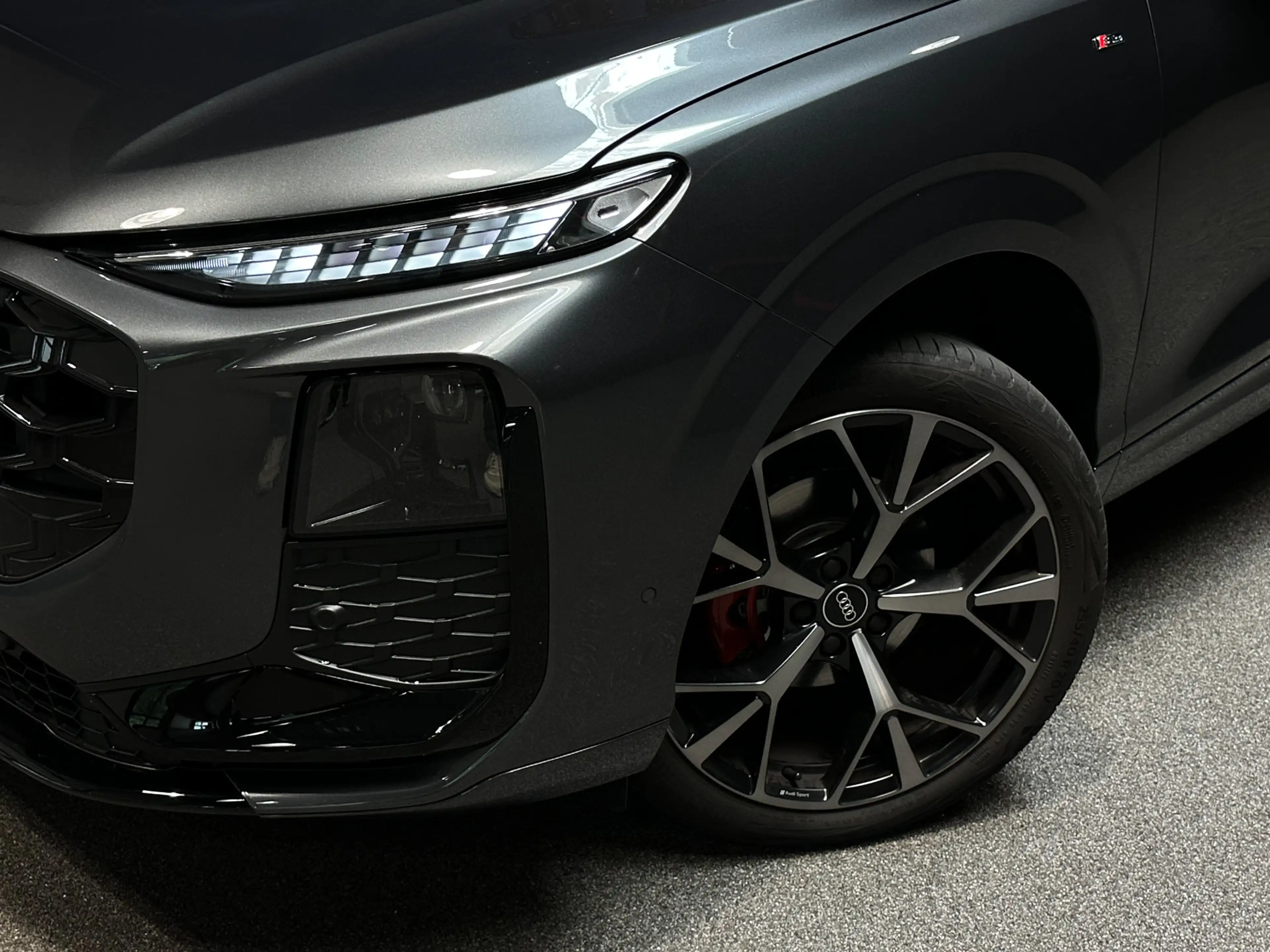 Audi Q3 Sportback 35 TFSI S Edition Competition |Panorama| — photo 9