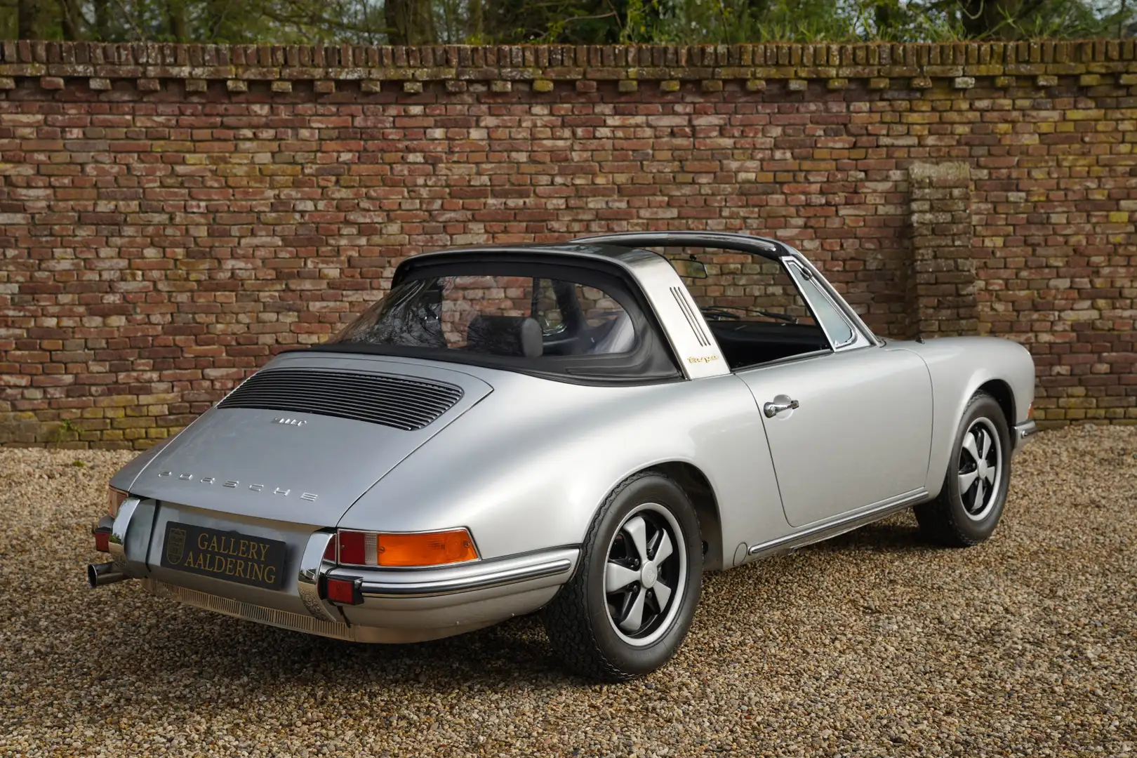 Porsche 911 Urmodell T Soft Window Targa Beautifully restored Zilver - 2