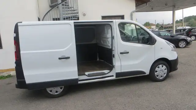 Renault Trafic 29, 1.6 Dci 125cv L2H1 Long , 3 Places.13 333€ HT