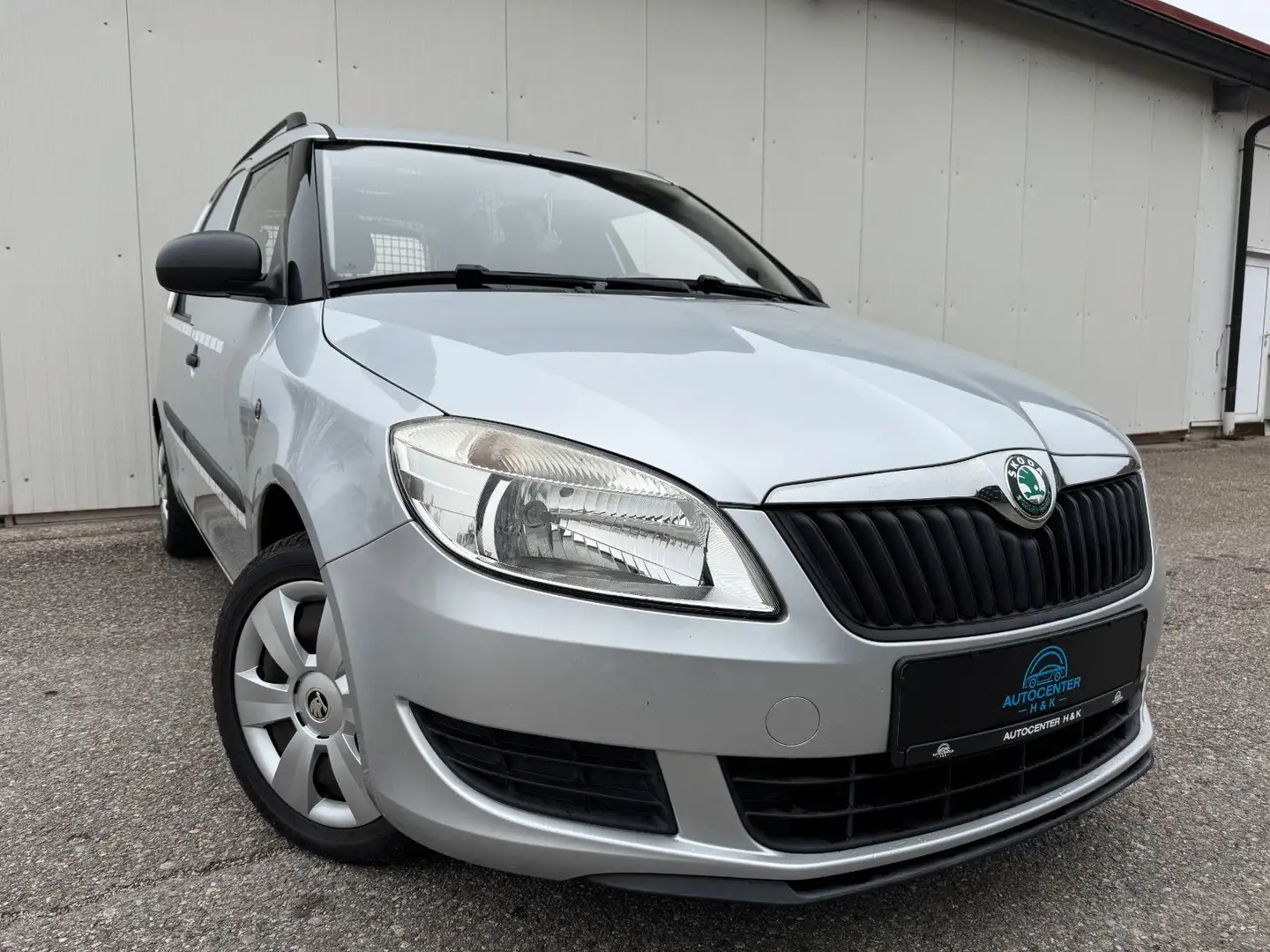 Skoda Roomster 1.2 TDI Praktik *19%MWST*KLIMA*AHK* Silber - 1