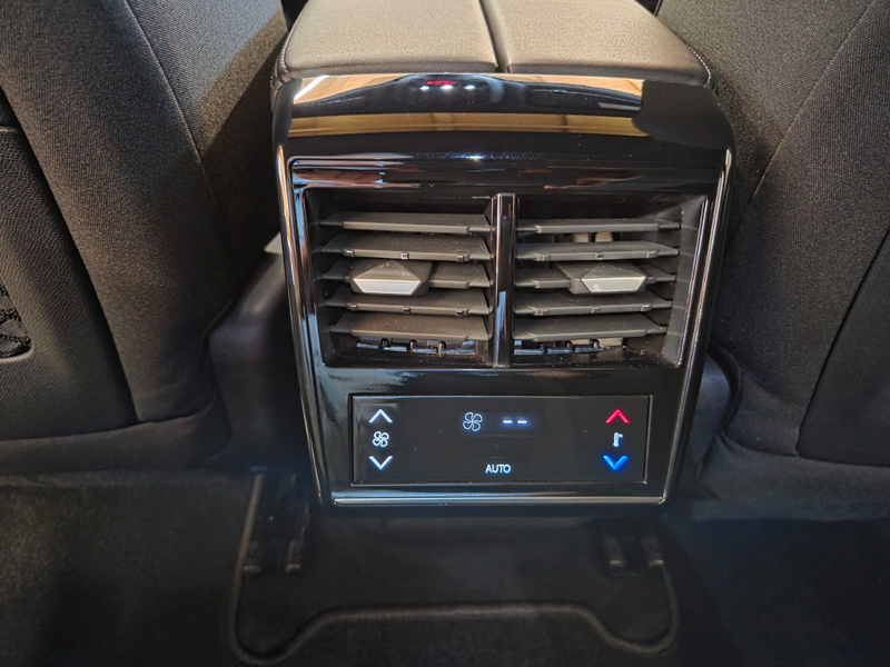 DS Automobiles DS 7 Crossback Bastille PT180 EAT8 — photo 17