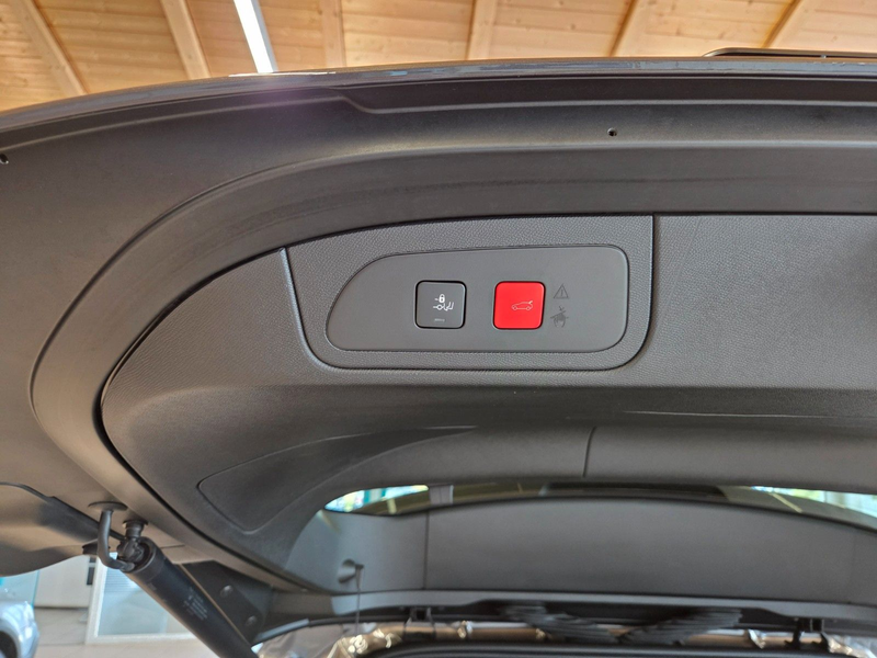 DS Automobiles DS 7 Crossback Bastille PT180 EAT8 — photo 20