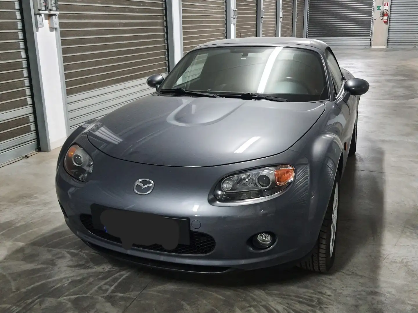 Mazda MX-5 Roadster Coupe 1.8 Fire Gris - 1
