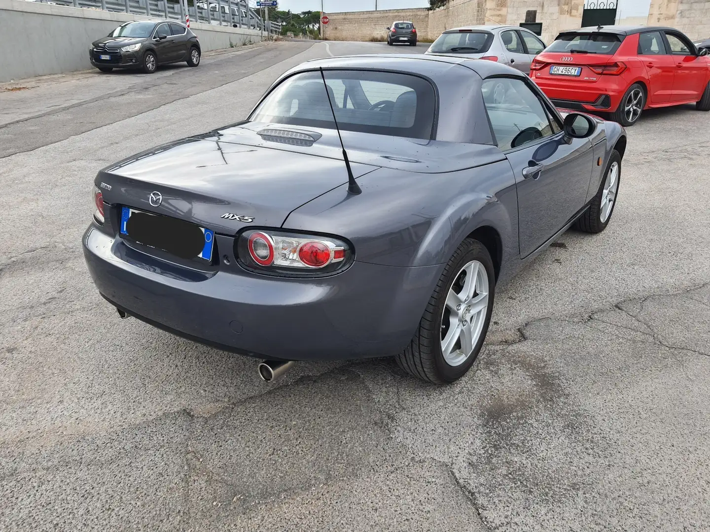 Mazda MX-5 Roadster Coupe 1.8 Fire Gris - 2
