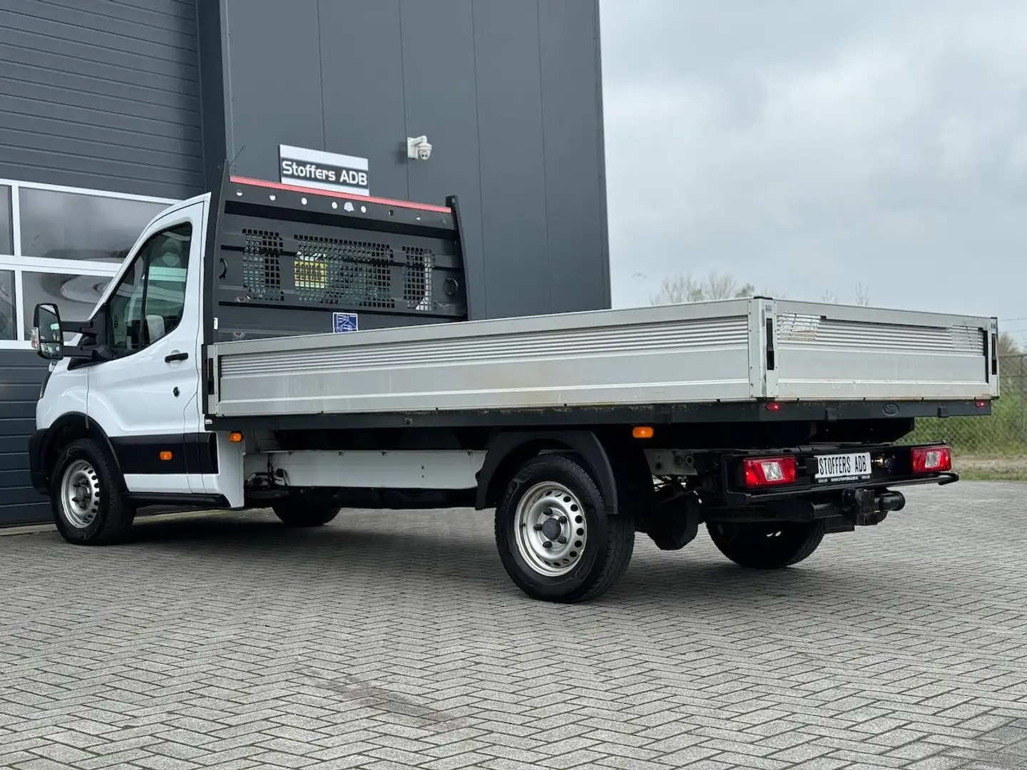 Ford Transit 350 2.0 TDCI 131pk L3 AWD 4x4 Pick-up | Trekhaak 2 Wit - 2