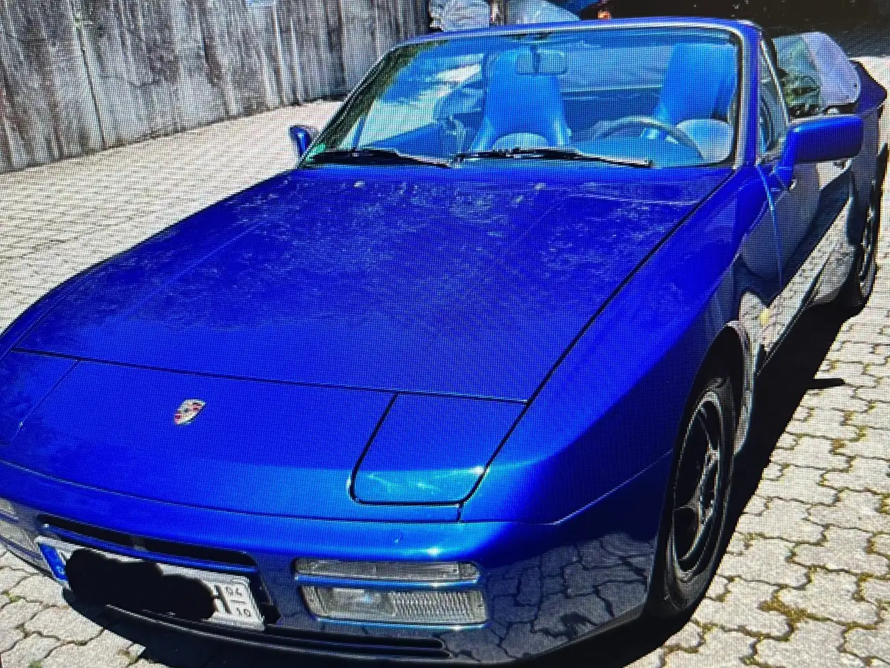 Porsche 944