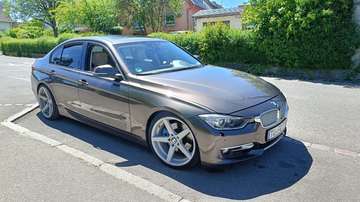 328i Sport-Aut. Luxury Line
