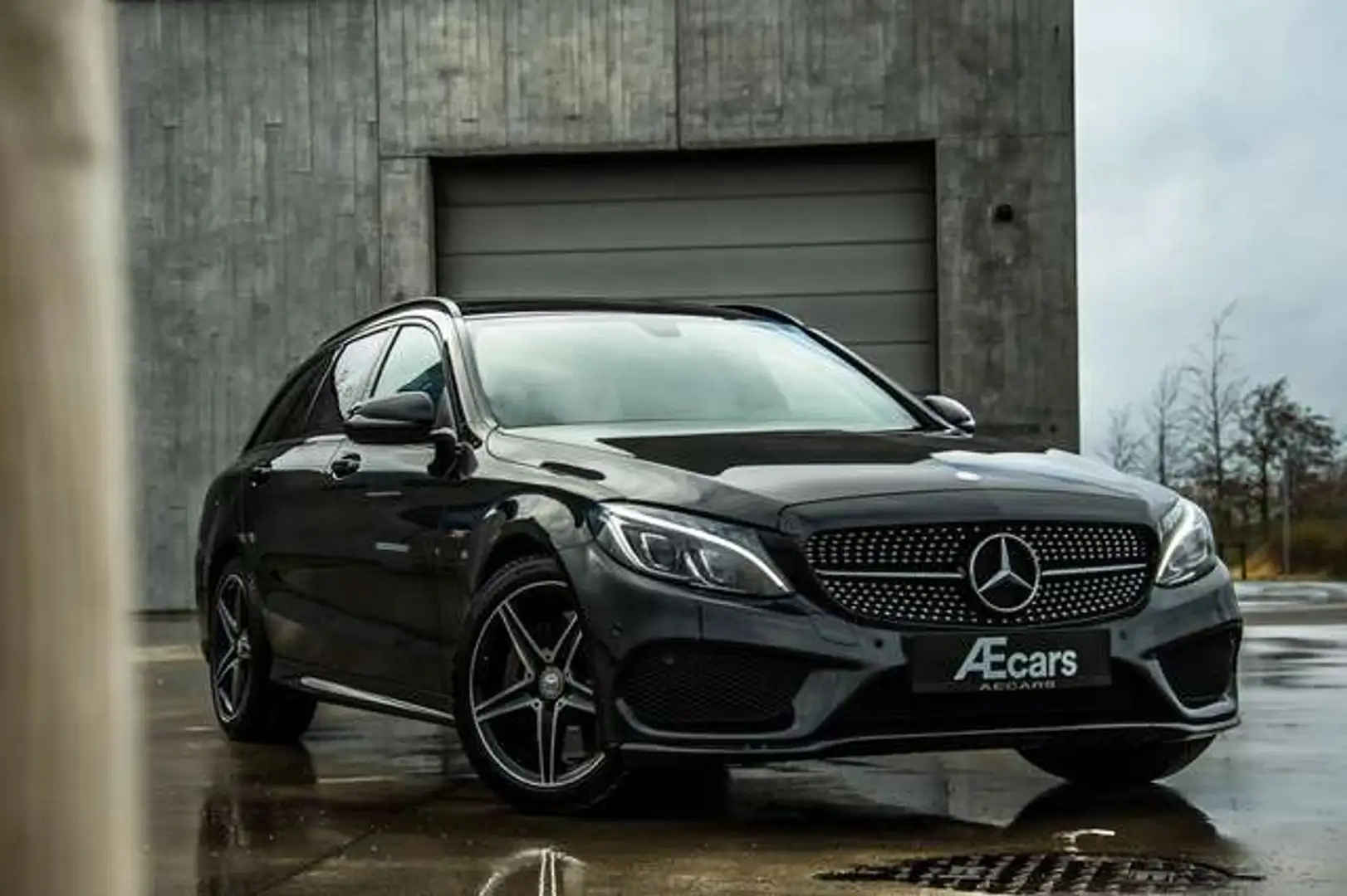 Mercedes-Benz C 450 AMG 4-Matic *** PANO / BELGIAN / FULL HISTORY *** Schwarz - 1