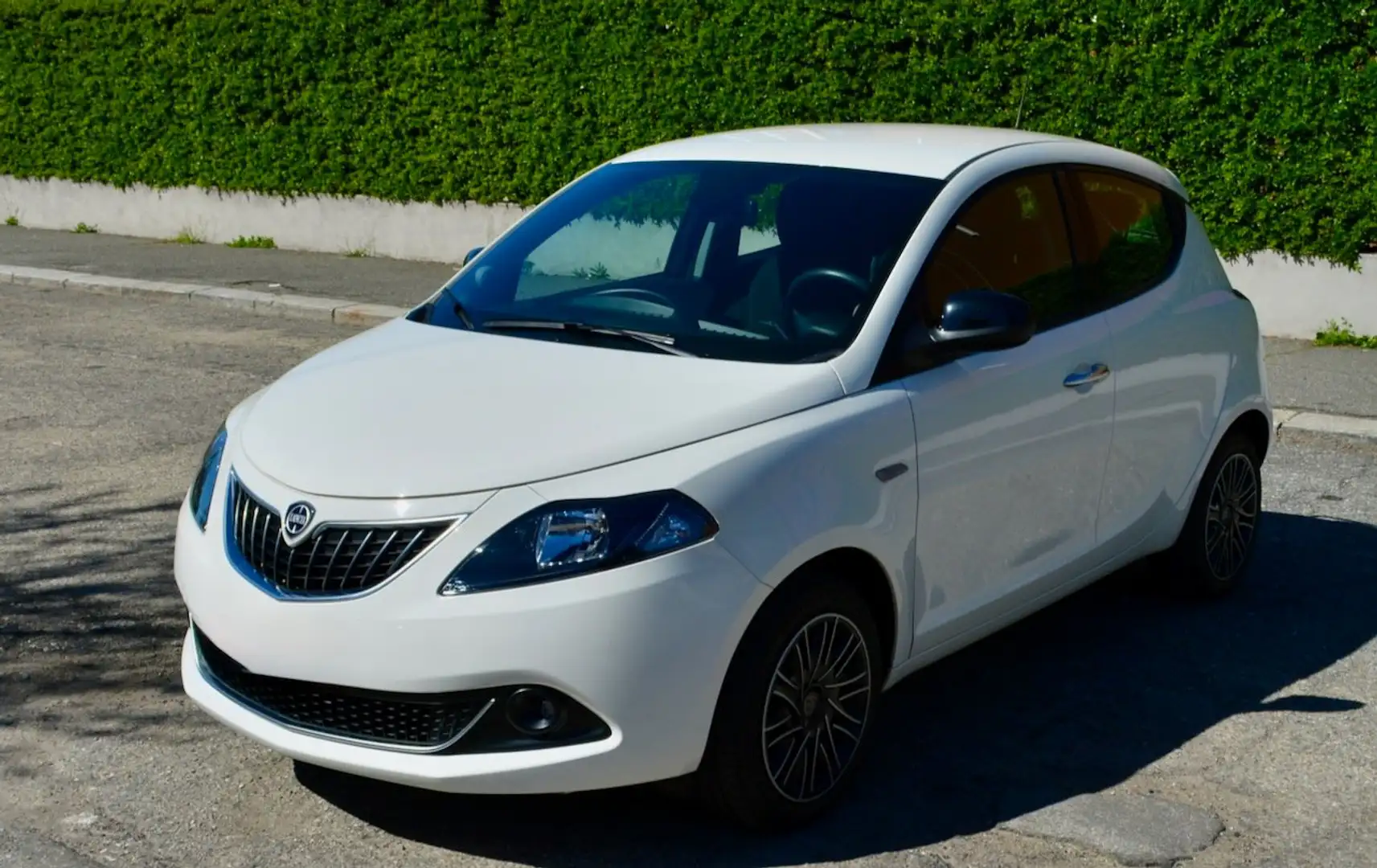 Lancia Ypsilon Ypsilon 1.0 firefly hybrid Gold s Bianco - 1