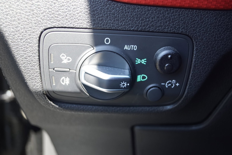 Audi Q2 2.0 TFSI quattro Sport Pro Line S Autom Sportst St — photo 40