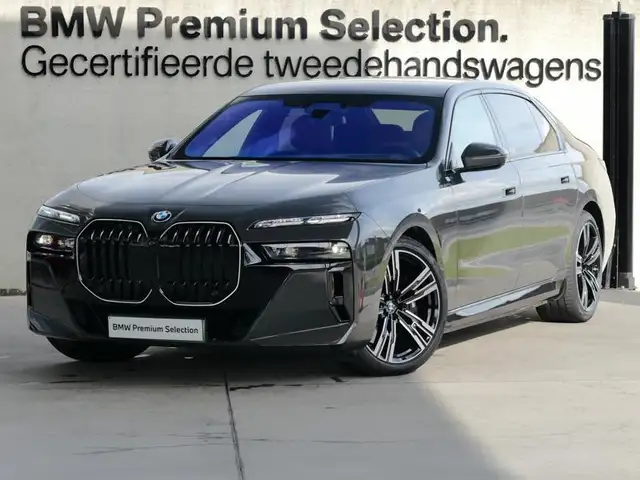 BMW i7 xDrive60 M-SPORT PRO INDIVIDUAL  | TOW |