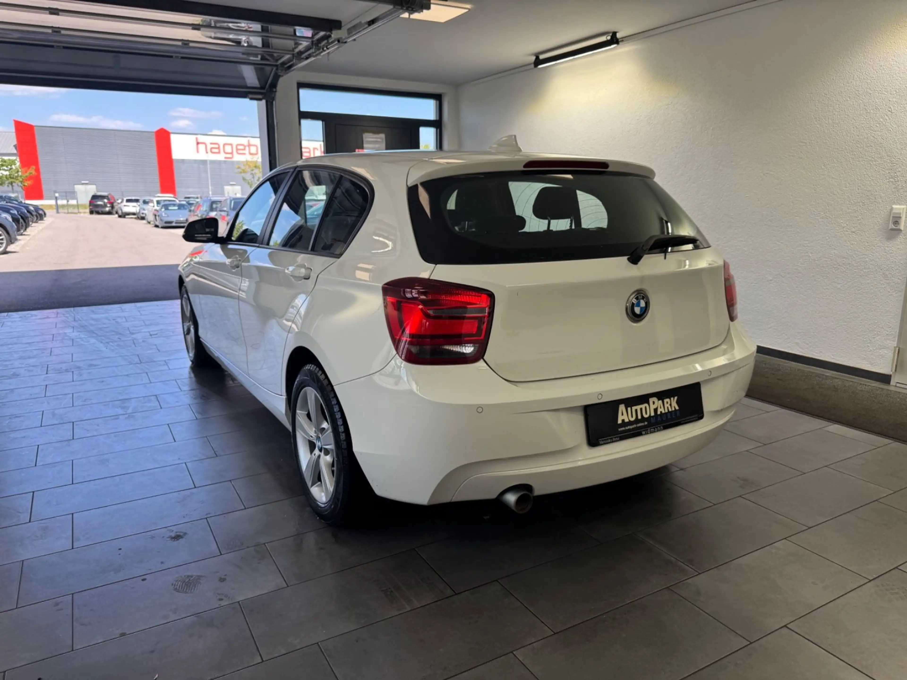 BMW 118 d Luxury Line | Xenon | Navi | SHZ | PDC — photo 7