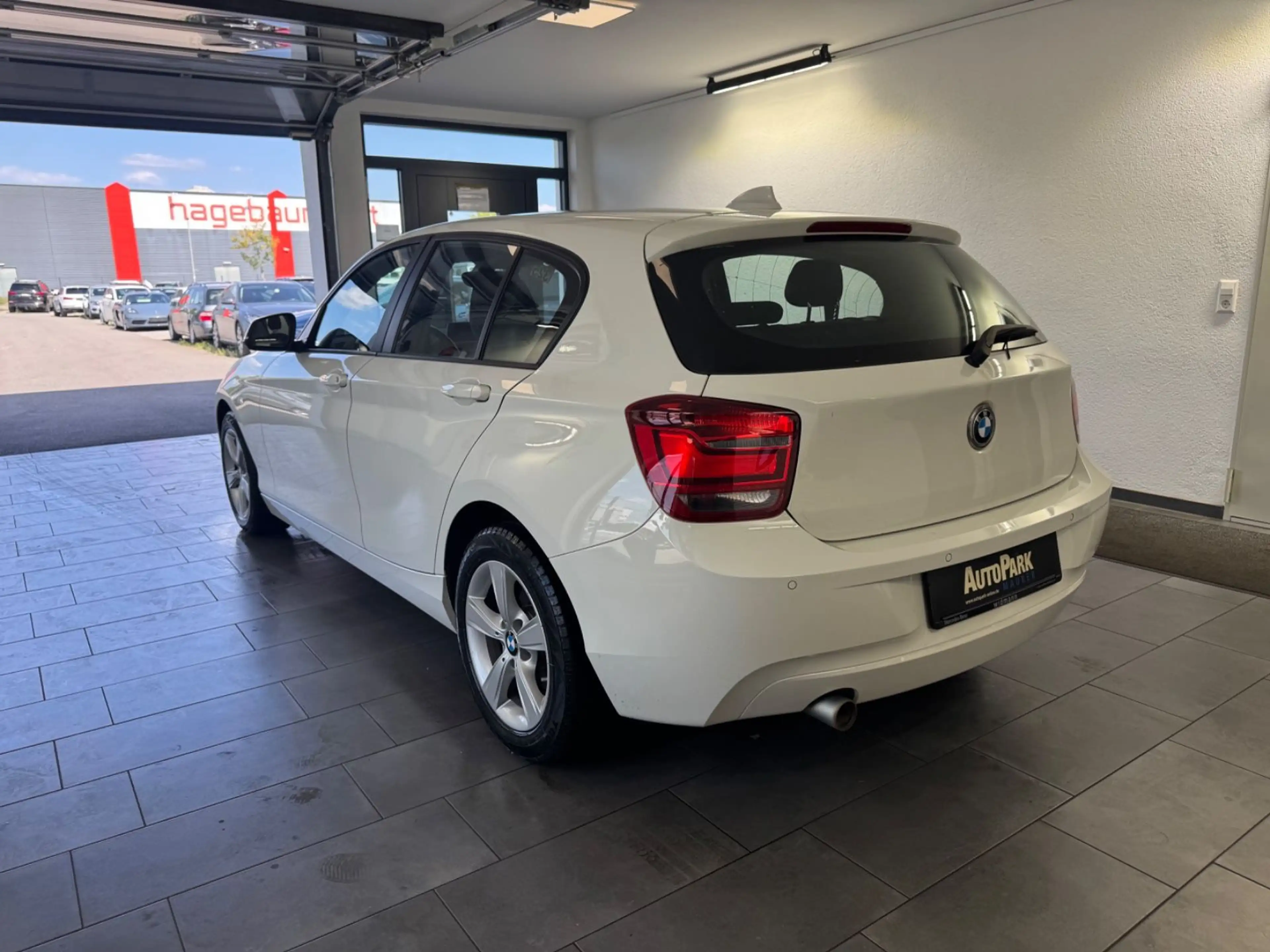 BMW 118 d Luxury Line | Xenon | Navi | SHZ | PDC — photo 8